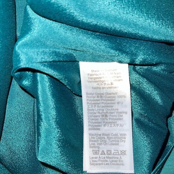 J.Crew Green ruffle V-neck top Size Large - Picture 6 of 7